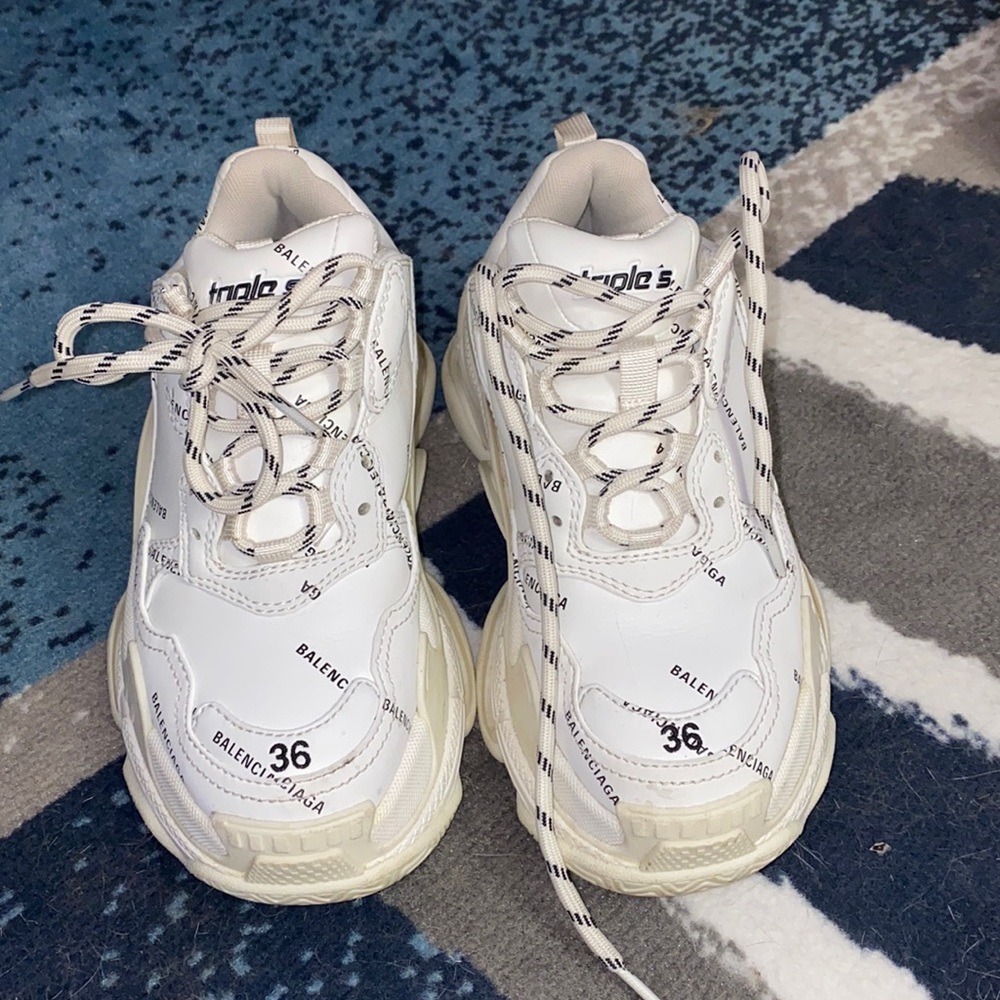 WOMEN'S TRIPLE S SNEAKER ALLOVER LOGO IN WHITE/BLACK US size 6